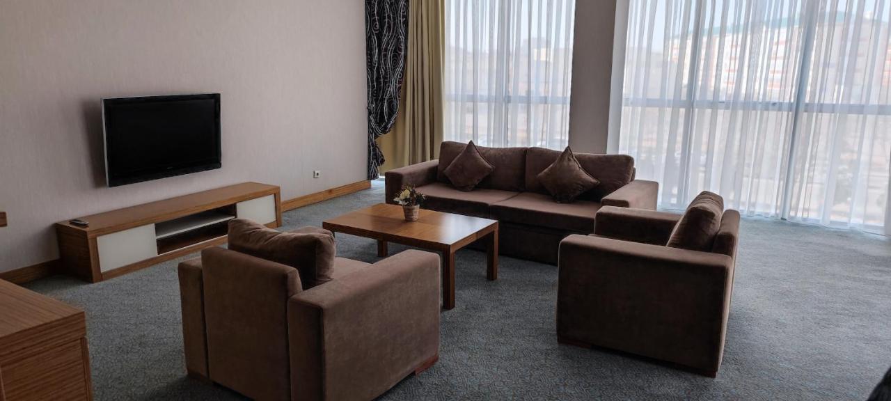 Grand Nur Plaza Hotel Aktau  Exterior photo