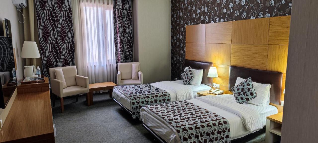 Grand Nur Plaza Hotel Aktau  Exterior photo