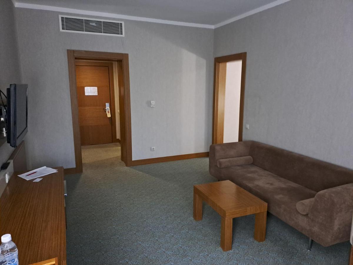 Grand Nur Plaza Hotel Aktau  Exterior photo