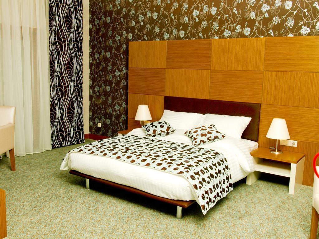 Grand Nur Plaza Hotel Aktau  Exterior photo