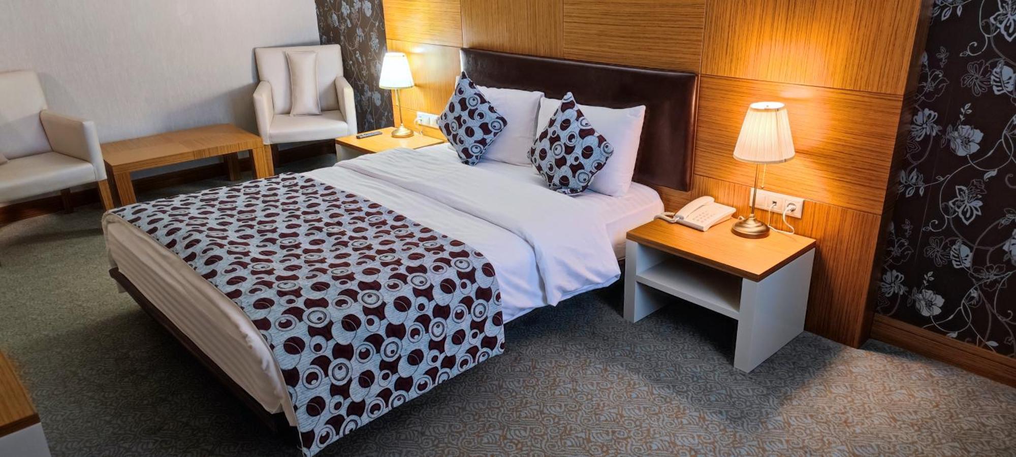 Grand Nur Plaza Hotel Aktau  Exterior photo