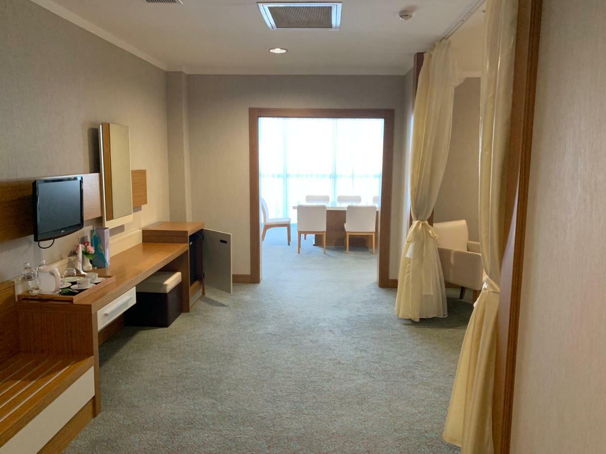 Grand Nur Plaza Hotel Aktau  Exterior photo