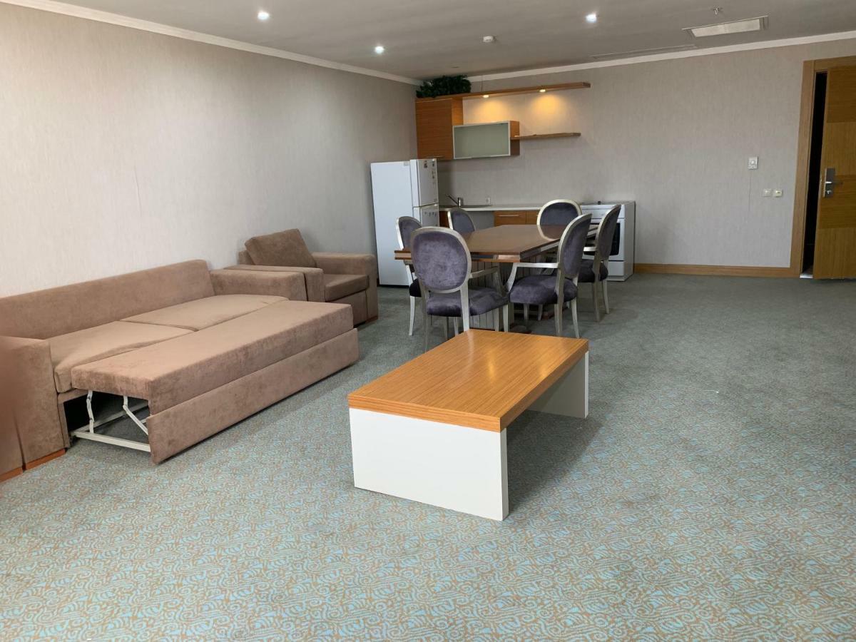 Grand Nur Plaza Hotel Aktau  Exterior photo
